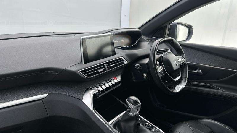 Used Peugeot 3008 2018 for sale - 76452923: Photo 11