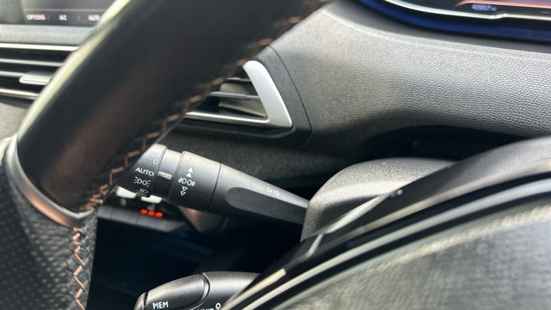 Used Peugeot 3008 2018 for sale - 76452923: Photo 52