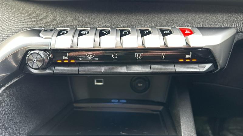 Used Peugeot 3008 2018 for sale - 76452923: Photo 64