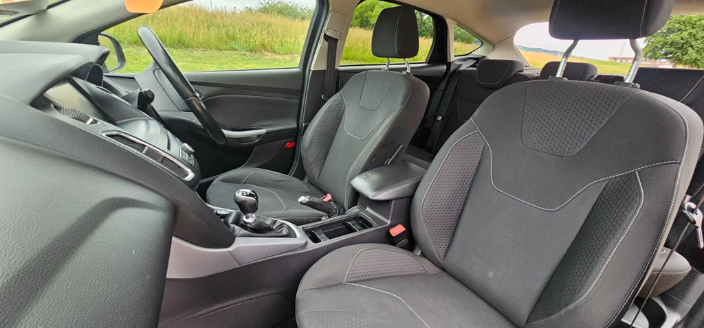 Used Ford Focus 2015 for sale - 76628597: Photo 11