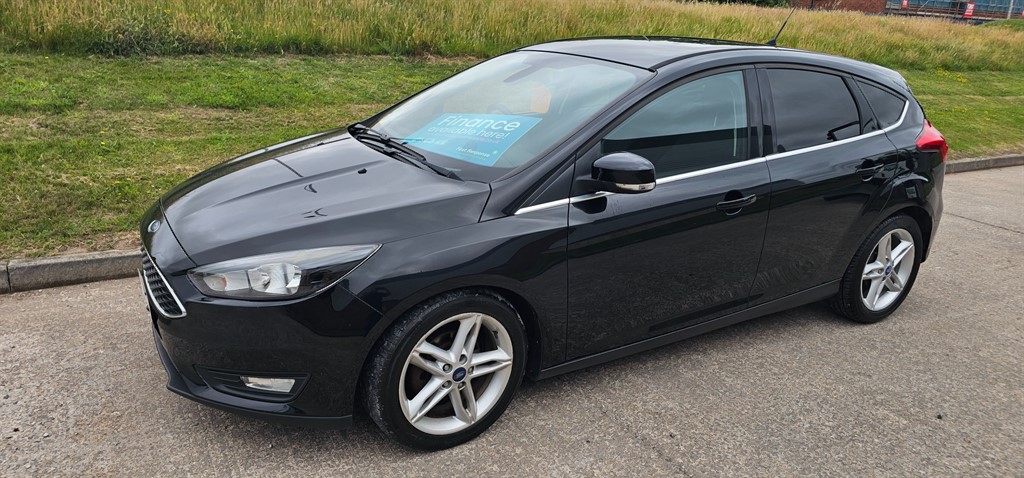 Used Ford Focus 2015 for sale - 76628597: Photo 2