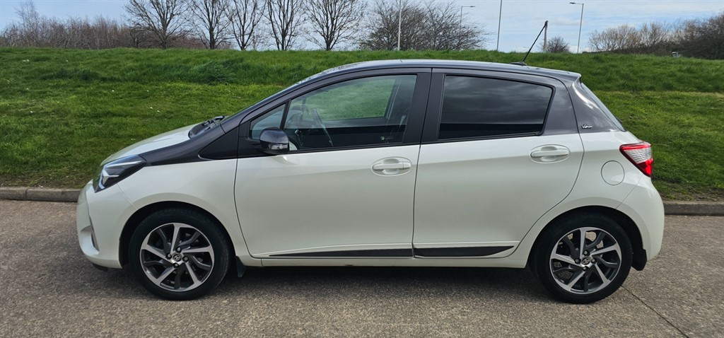 Used Toyota Yaris 2019 for sale - 78028228: Photo 1