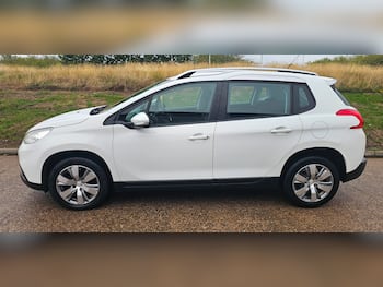Used Peugeot 2008 2015 for sale - 79583970: Photo