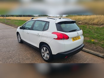Used Peugeot 2008 2015 for sale - 79583970: Photo