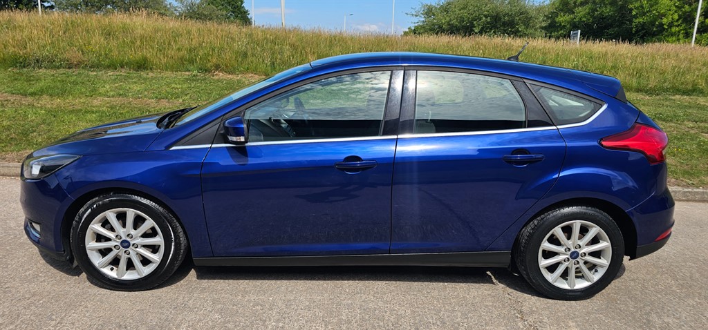 Used Ford Focus 2015 for sale - 76628535: Photo 1