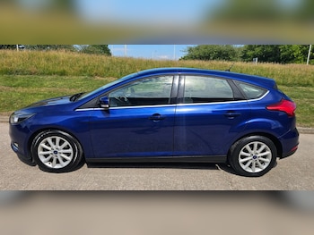 Used Ford Focus 2015 for sale - 76628535: Photo