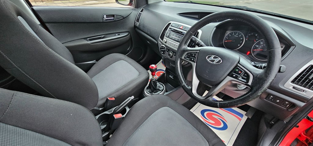 Used Hyundai i20 2014 for sale - 77326555: Photo 17