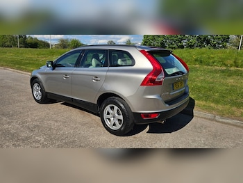 Used Volvo XC60 2011 for sale - 78506151: Photo