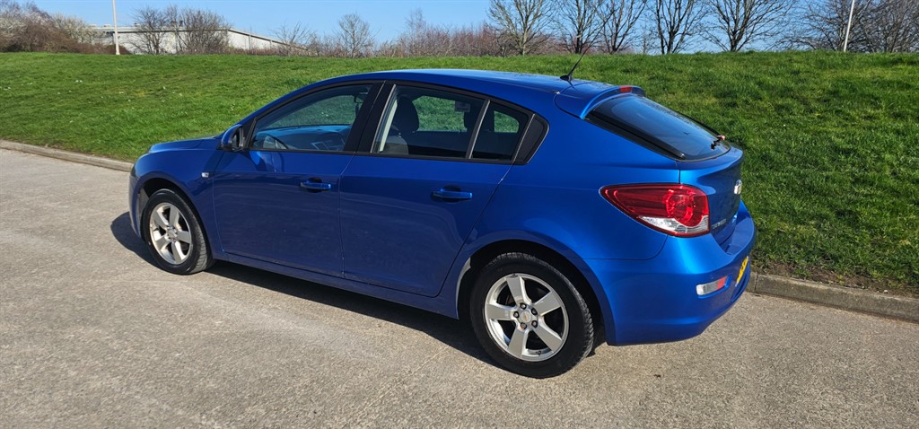 Used Chevrolet Cruze 2012 for sale - 77732819: Photo 2