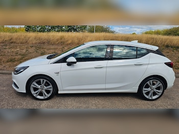 Used Vauxhall Astra 2017 for sale - 79486227: Photo