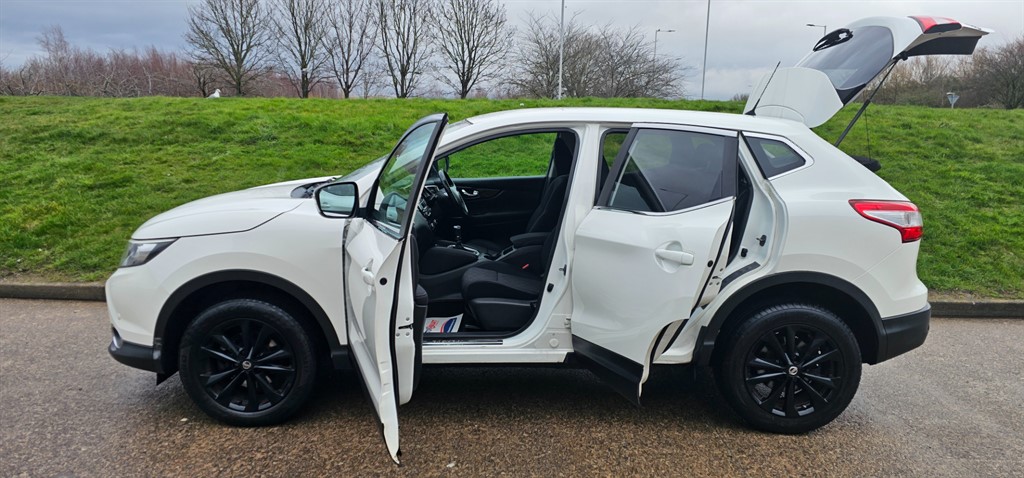 Used Nissan Qashqai 2014 for sale - 77588857: Photo 11