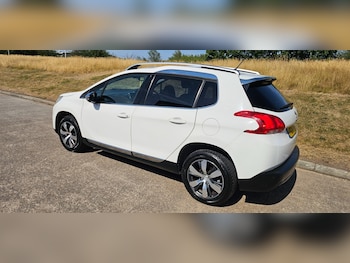 Used Peugeot 2008 2014 for sale - 79160330: Photo