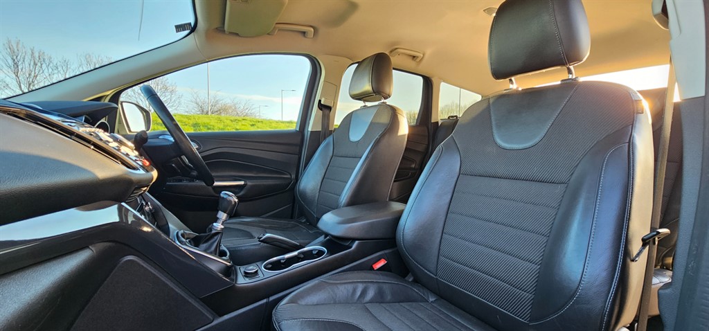 Used Ford Kuga 2015 for sale - 77151718: Photo 13