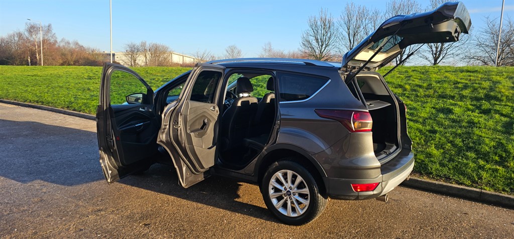 Used Ford Kuga 2015 for sale - 77151718: Photo 9