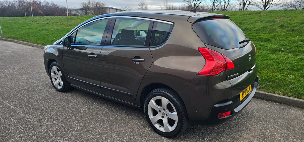 Used Peugeot 3008 2011 for sale - 76628565: Photo 2