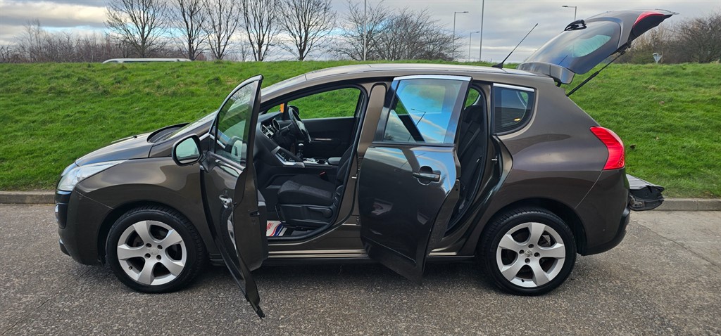 Used Peugeot 3008 2011 for sale - 76628565: Photo 6