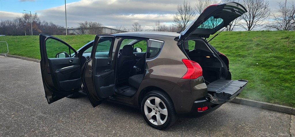 Used Peugeot 3008 2011 for sale - 76628565: Photo 7