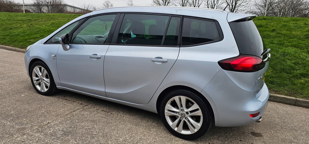 Used Vauxhall Zafira Tourer 2015 for sale - 77504657: Photo 2