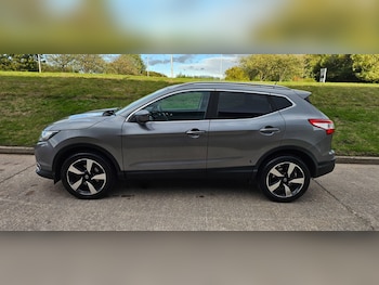 Nissan - Qashqai