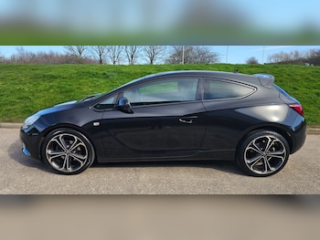 2014 - 1.4T 16V 140 Limited Edition 3dr