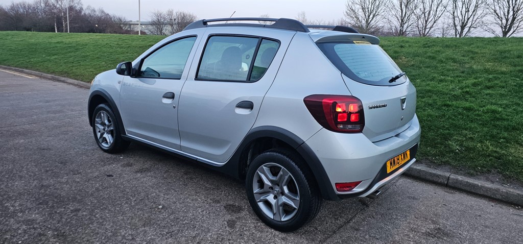 Used Dacia Sandero 2018 for sale - 77193790: Photo 2