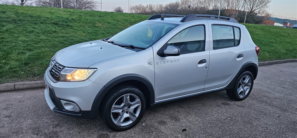 Used Dacia Sandero 2018 for sale - 77193790: Photo 3