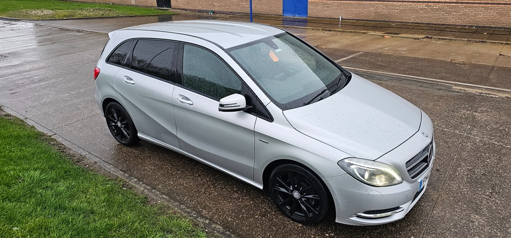 Used Mercedes-Benz B Class 2012 for sale - 76640630: Photo 4