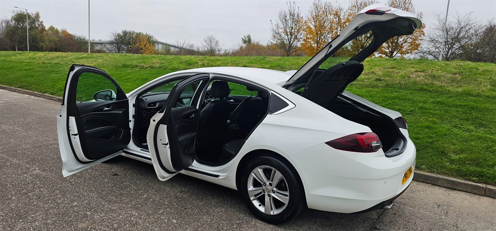 Used Vauxhall Insignia 2017 for sale - 77079304: Photo 14