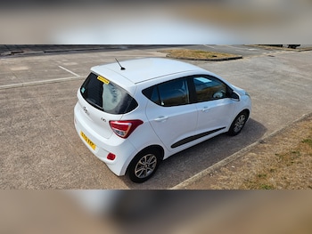 Used Hyundai i10 2015 for sale - 79375973: Photo