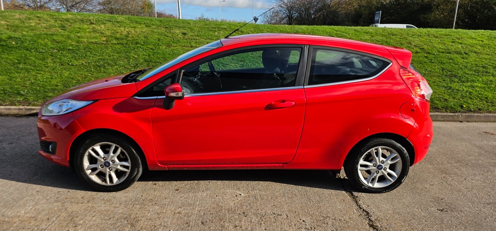 Used Ford Fiesta 2015 for sale - 76628562: Photo 1