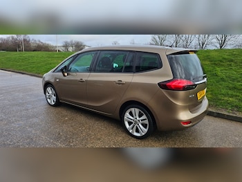Used Vauxhall Zafira Tourer 2014 for sale - 77607222: Photo