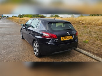 Used Peugeot 308 2016 for sale - 79567398: Photo