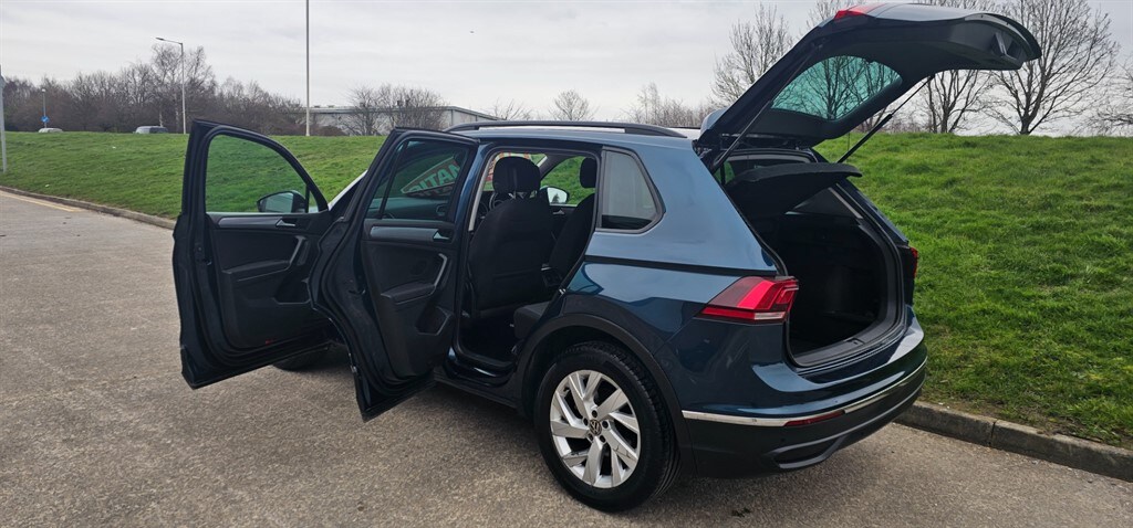 Used Volkswagen Tiguan 2022 for sale - 77588850: Photo 12