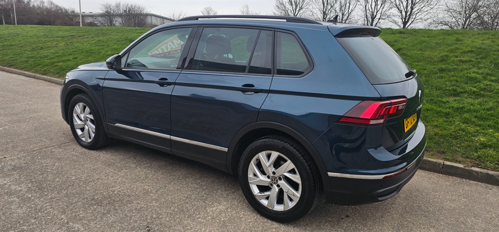 Used Volkswagen Tiguan 2022 for sale - 77588850: Photo 2