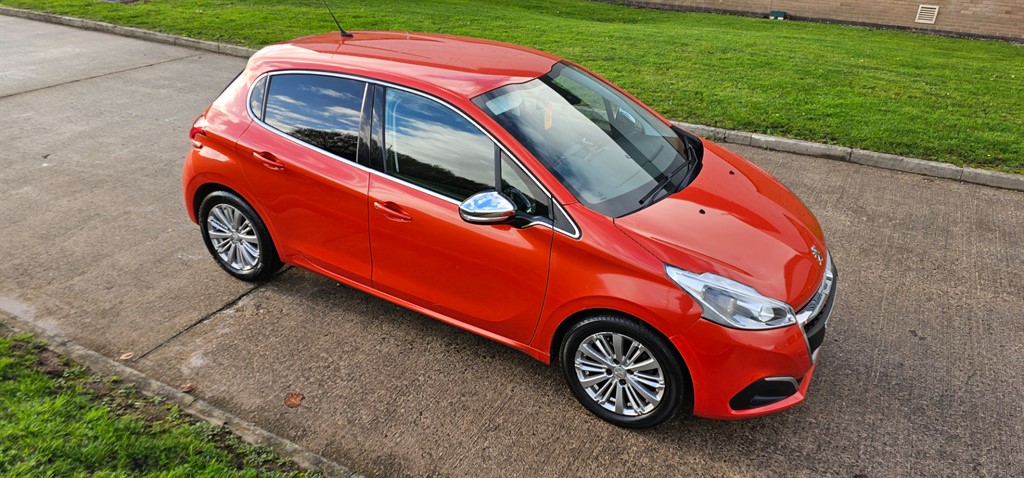 Used Peugeot 208 2017 for sale - 76628480: Photo 6