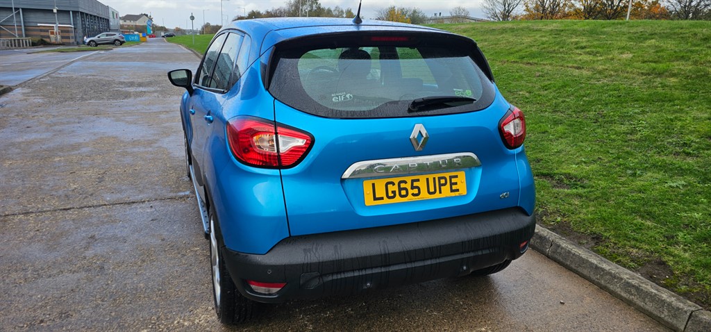 Used Renault Captur 2015 for sale - 76628571: Photo 2