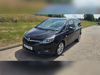 Used Vauxhall Zafira Tourer 2017 for sale - 78880577: Photo