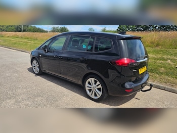 Used Vauxhall Zafira Tourer 2017 for sale - 78880577: Photo