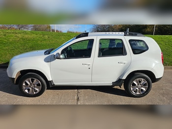 Used Dacia Duster 2015 for sale - 76628502: Photo