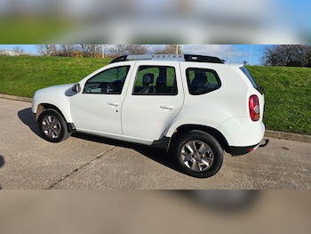 Used Dacia Duster 2015 for sale - 76628502: Photo