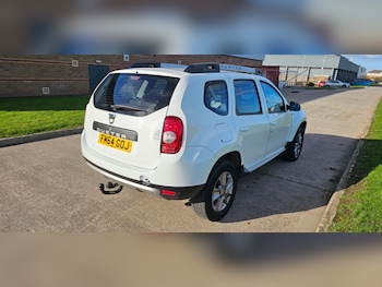 Used Dacia Duster 2015 for sale - 76628502: Photo