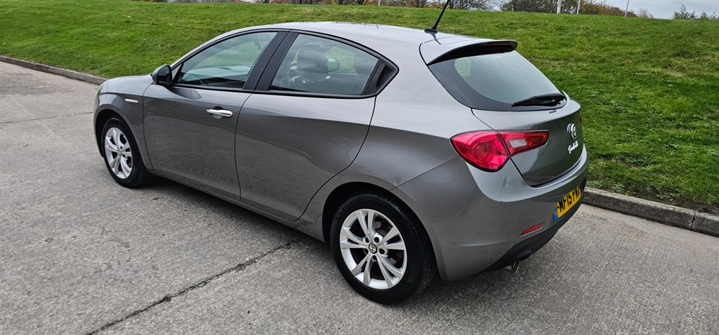 Used Alfa Romeo Giulietta 2015 for sale - 76628595: Photo 2