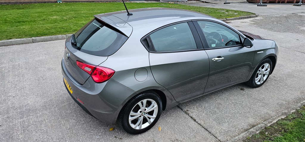 Used Alfa Romeo Giulietta 2015 for sale - 76628595: Photo 9