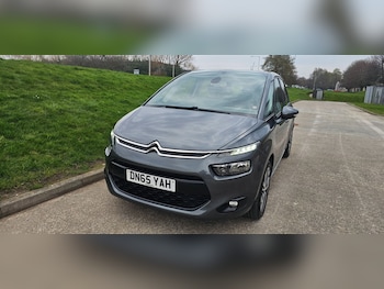 Used Citroen C4 Picasso 2015 for sale - 77660702: Photo