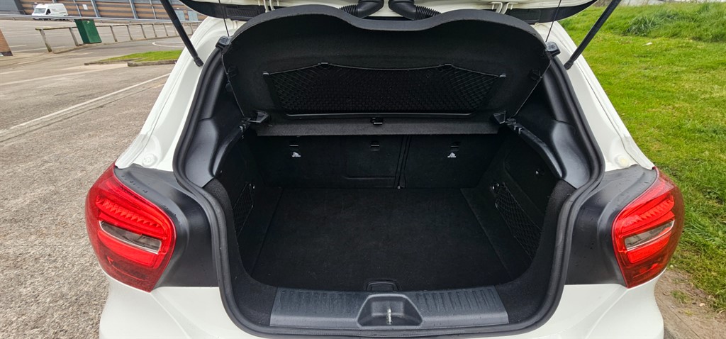 Used Mercedes-Benz 200 2016 for sale - 77607227: Photo 16