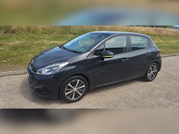 Used Peugeot 208 2016 for sale - 78862386: Photo