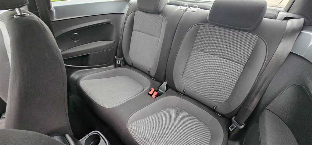 Used Volkswagen Beetle 2015 for sale - 76966990: Photo 16