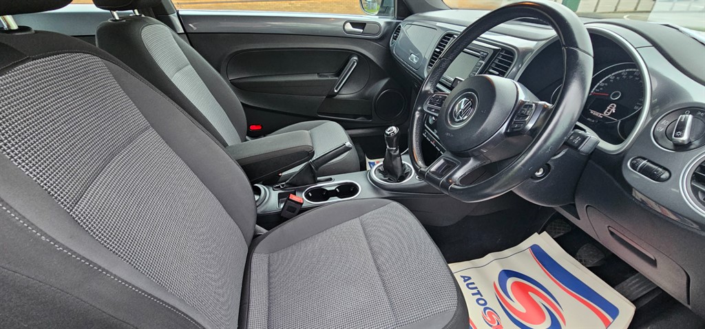 Used Volkswagen Beetle 2015 for sale - 76966990: Photo 18