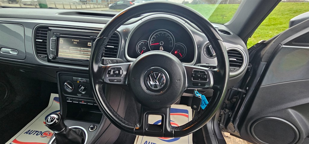 Used Volkswagen Beetle 2015 for sale - 76966990: Photo 24