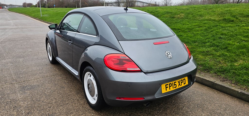 Used Volkswagen Beetle 2015 for sale - 76966990: Photo 3